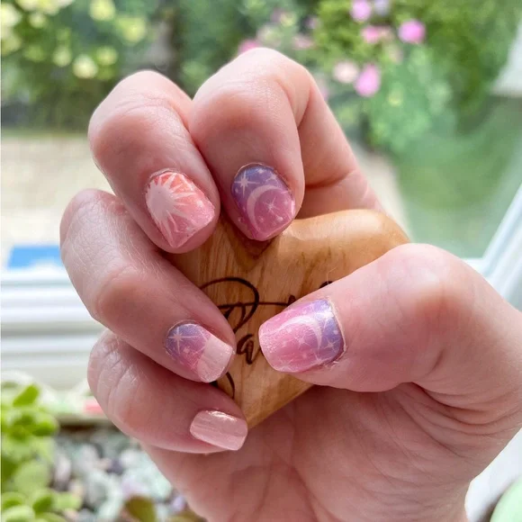 *Retired* Color Street: Star-Crossed | Sun Moon Pink Orange Blue Celestial - Picture 8 of 12